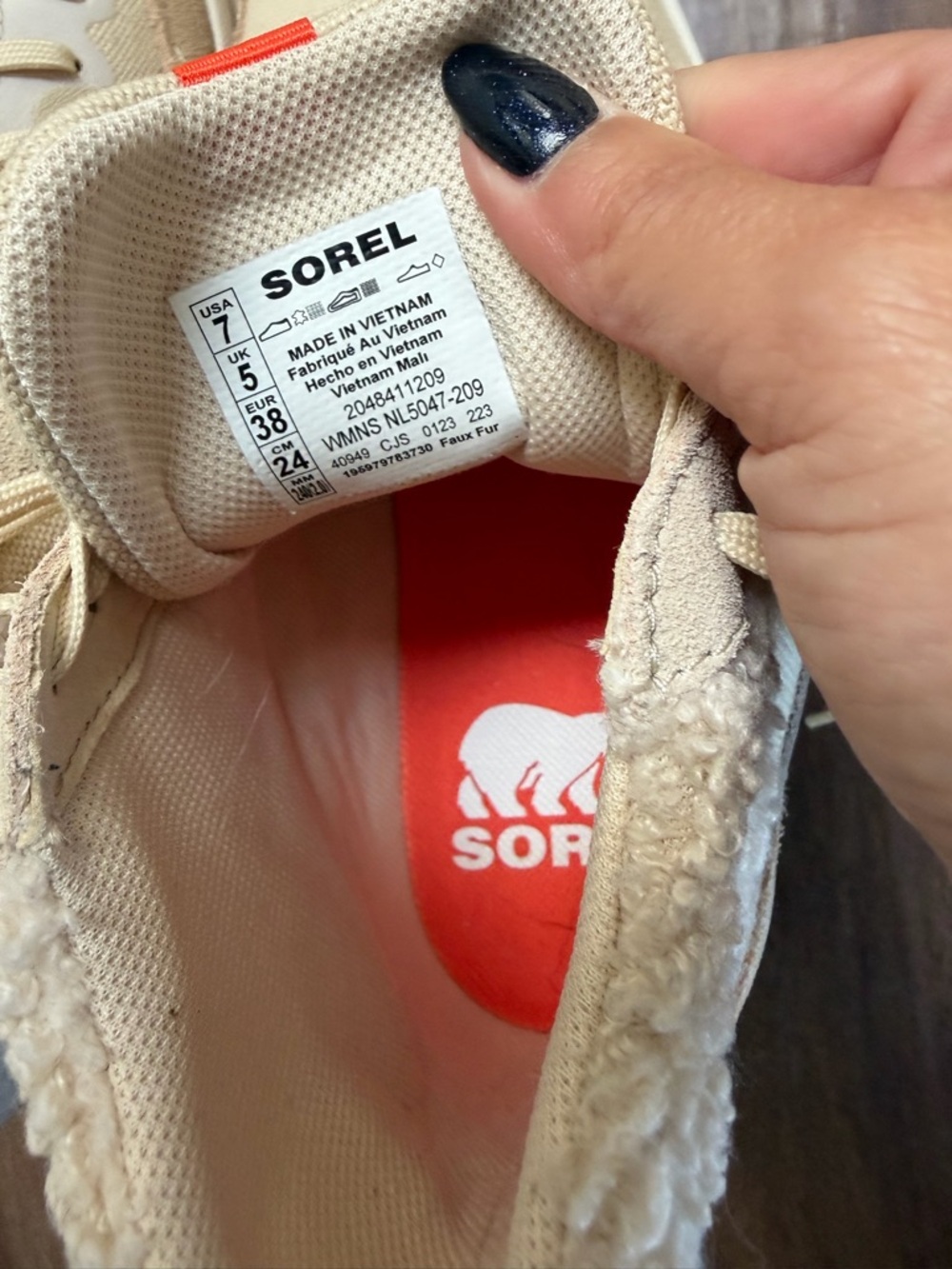 Sorel Cream Lace-Up Sherpa Trim High-Top Boots - Picture 5 of 6